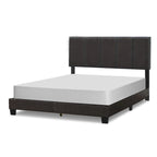 Letto in similpelle marrone scuro con trapuntatura a punto lineare
