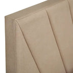 Letto a piattaforma con testiera a V e contenitore