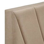 Letto a piattaforma con testiera a V e contenitore