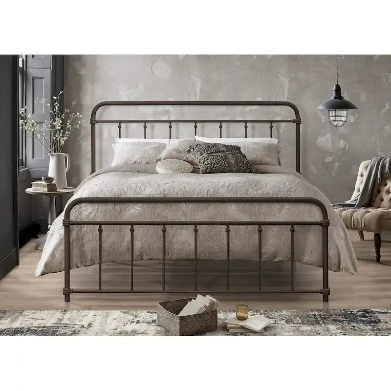 Letto a piattaforma in metallo