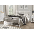Letto a piattaforma in metallo