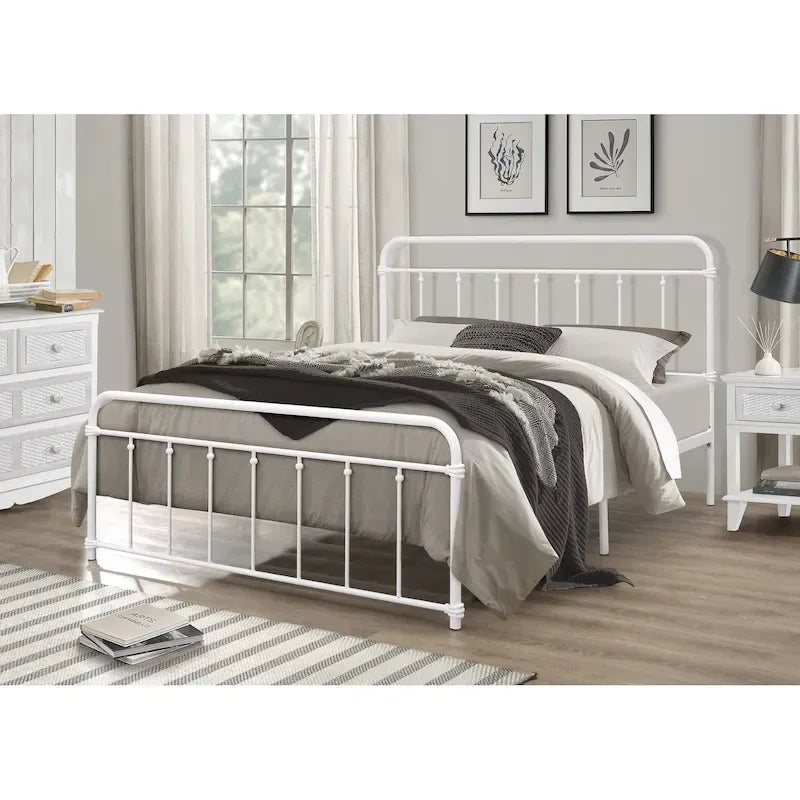 Letto a piattaforma in metallo