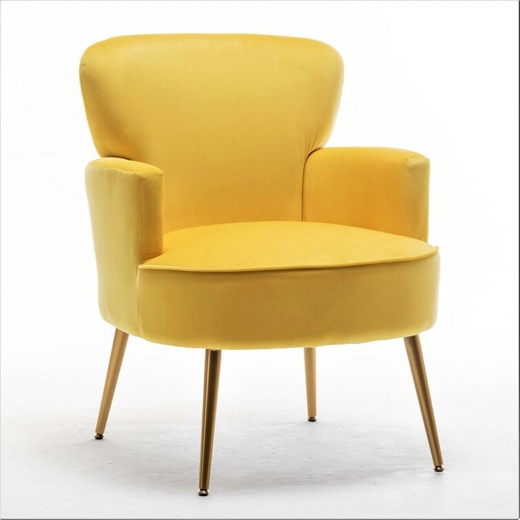 Elegante poltrona in velluto con gambe in metallo dorato